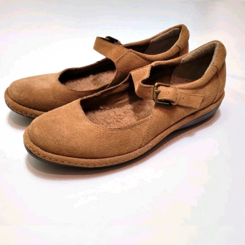 Lands End Tan Mary Jane Faux Sherpa Leather Suede Flats Size 7.5